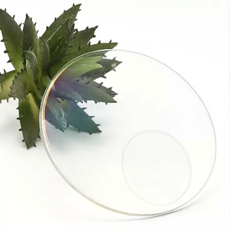 1.499 Bifokale Linse mit rundem Oberteil