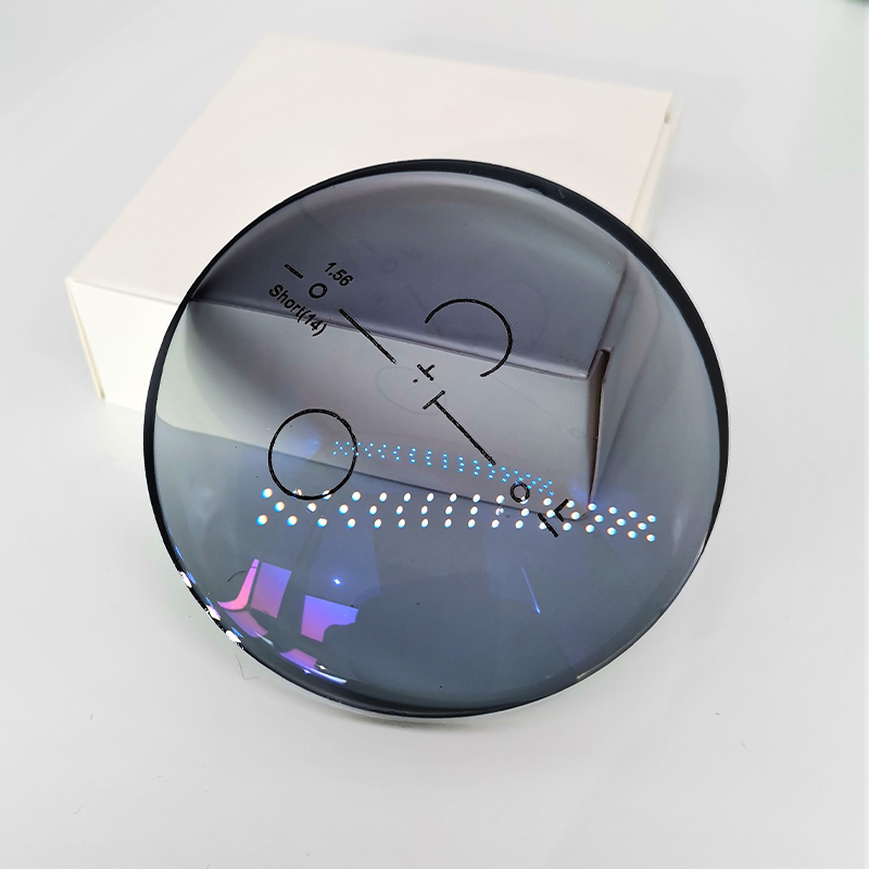 1,56 Photochromes Gleitsichtglas HMCSHMC