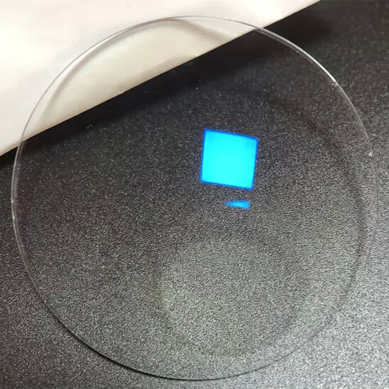 1.499 Halbfertige Bifokallinse mit rundem Oberteil