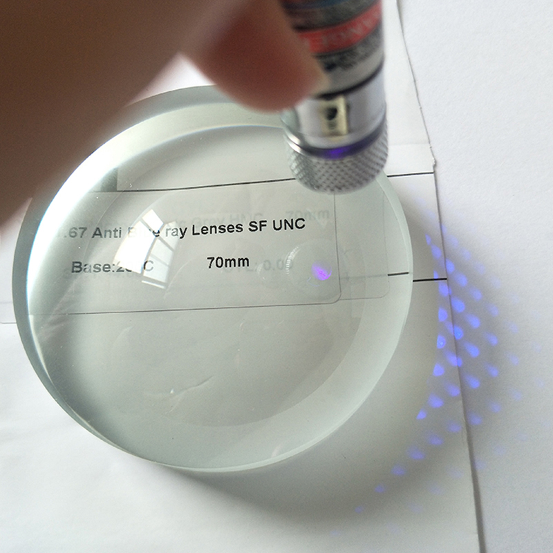 1,67 Halbfertiges blaues Block-Einstärkenglas