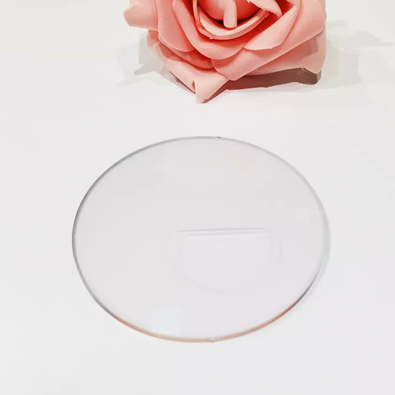 1.499 Halbfertige Bifokallinse mit flacher Oberseite